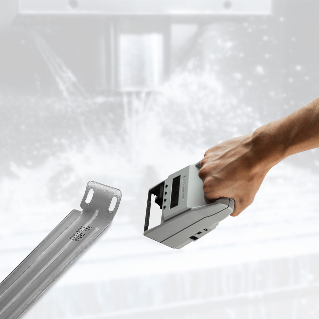 REINER_990-Metall-Blech-Leiste_HG.jpg-28189-1024x1024